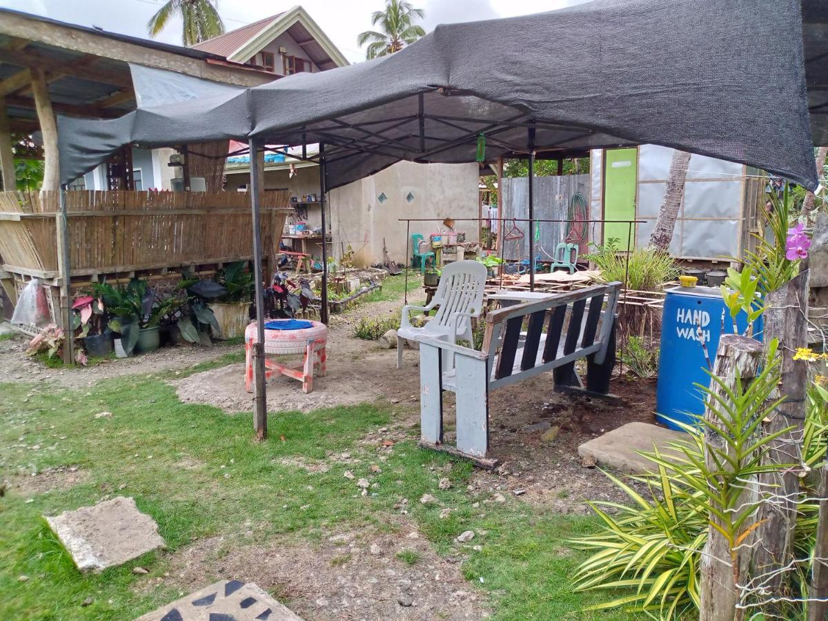 Junjals Backpackers Chalet Bohol Exterior foto